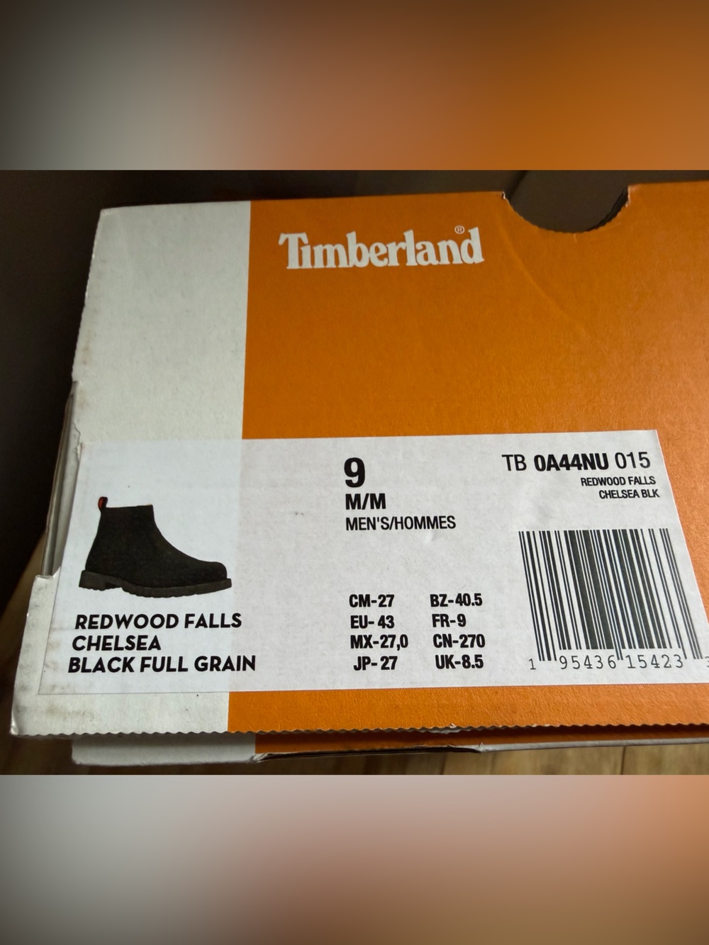 Timberland Men's Black Leather Chukka Boots with Orange Pull Tabs - Picture 9 of 9